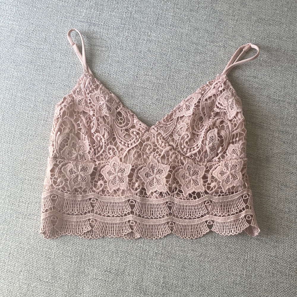 Kendall & Kylie Light Pink Crochet Crop Top Size L